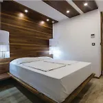 View 4 Villa