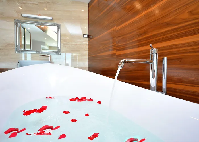 Villa View 4 *
