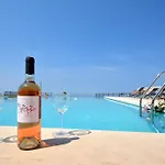 Вилла View 4 *