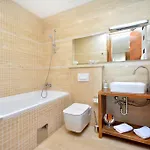 View 4 * Подстрана
