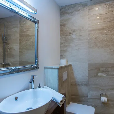 Vila View 4 *