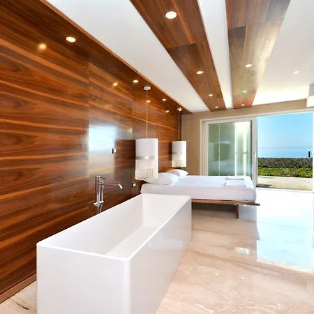 Vila View 4 *